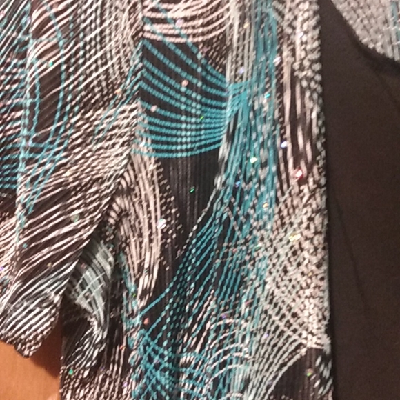 Essentials Size 1X Sparklee Mini Accordion Pleat Disco Wedding Party Top Blouse - Picture 8 of 12